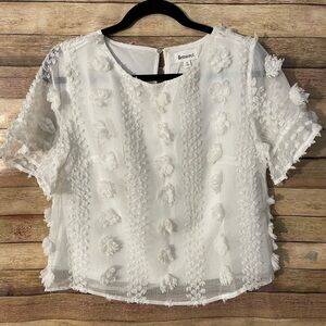 &Merci Women’s Embellished Off White Short Sleeve Bell Sleeve Blouse Top Small